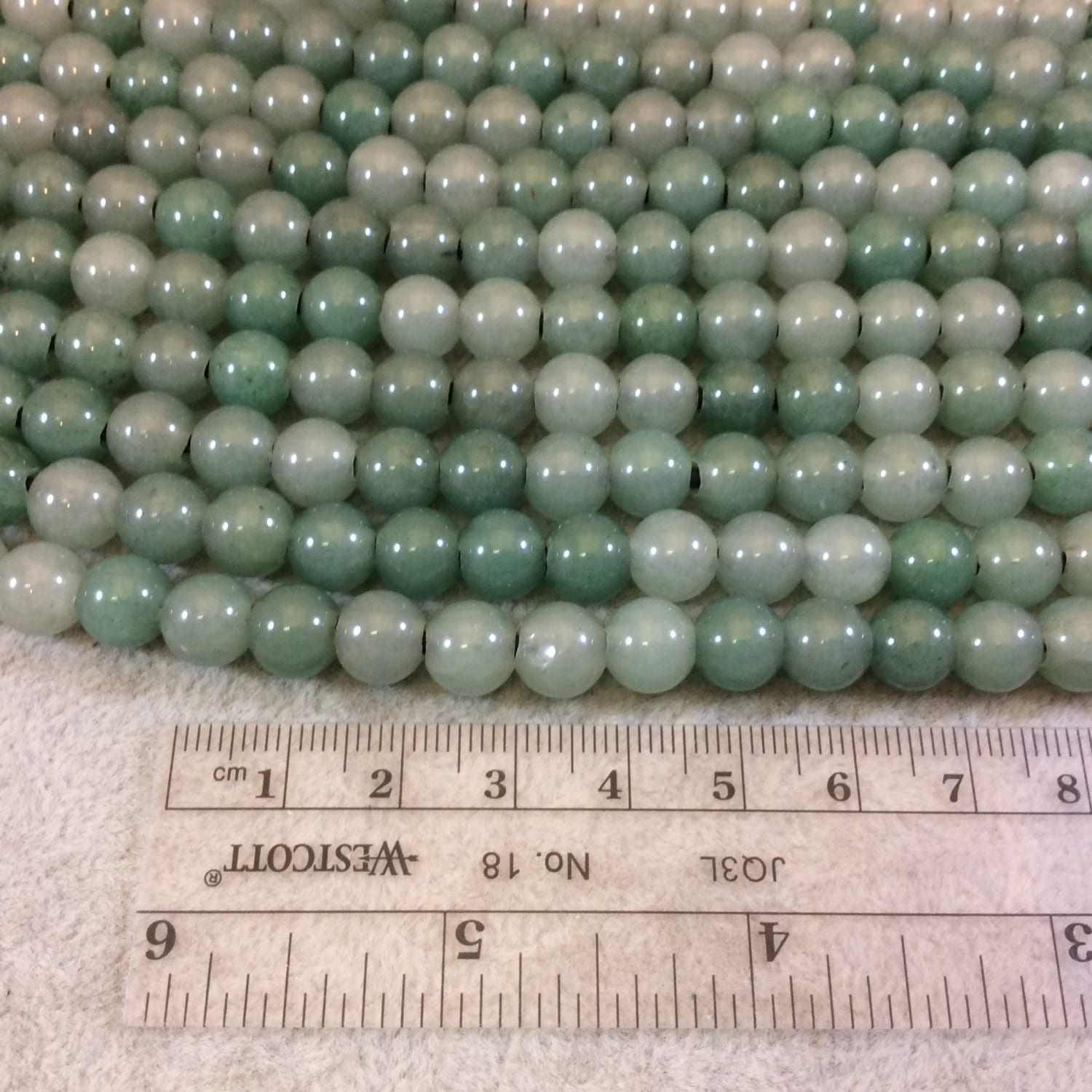 8mm Natural Green Aventurine Smooth Finish Round/Ball Shaped Beads with 2.5mm Holes - 7.75" Strand (Approx. 25 Beads) - LARGE HOLE BEADS