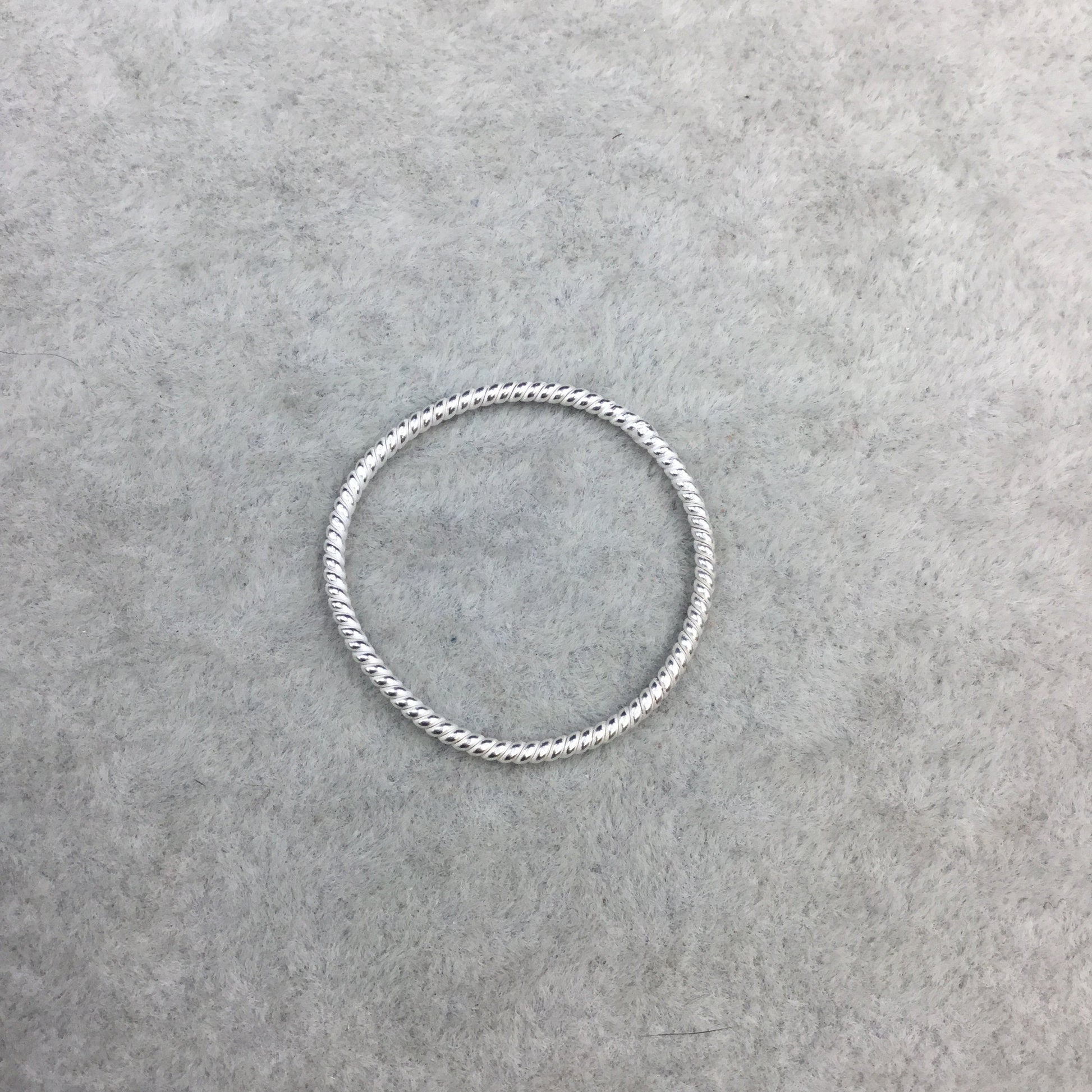 28mm Silver Finish Open Twisted Wire Circle/Hoop Shaped Plated Copper Components - Sold in Pre-Counted Bulk Packs of 10 Pieces - (466-SV)